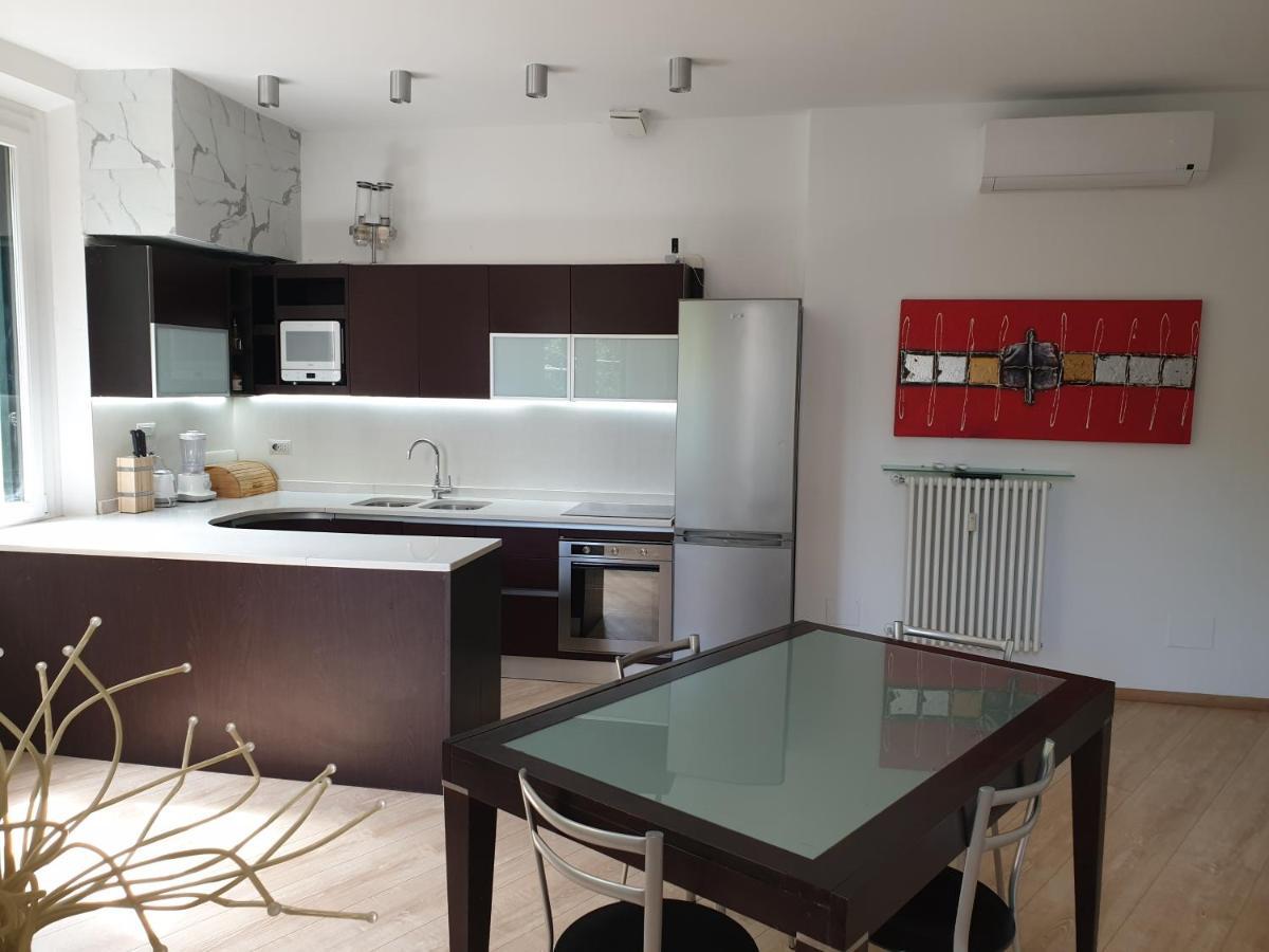 Your Lovely Home, Porta Venezia-1 Queen Bed, 3 Single Beds, 1 Sofa Bed- 밀라노 외부 사진
