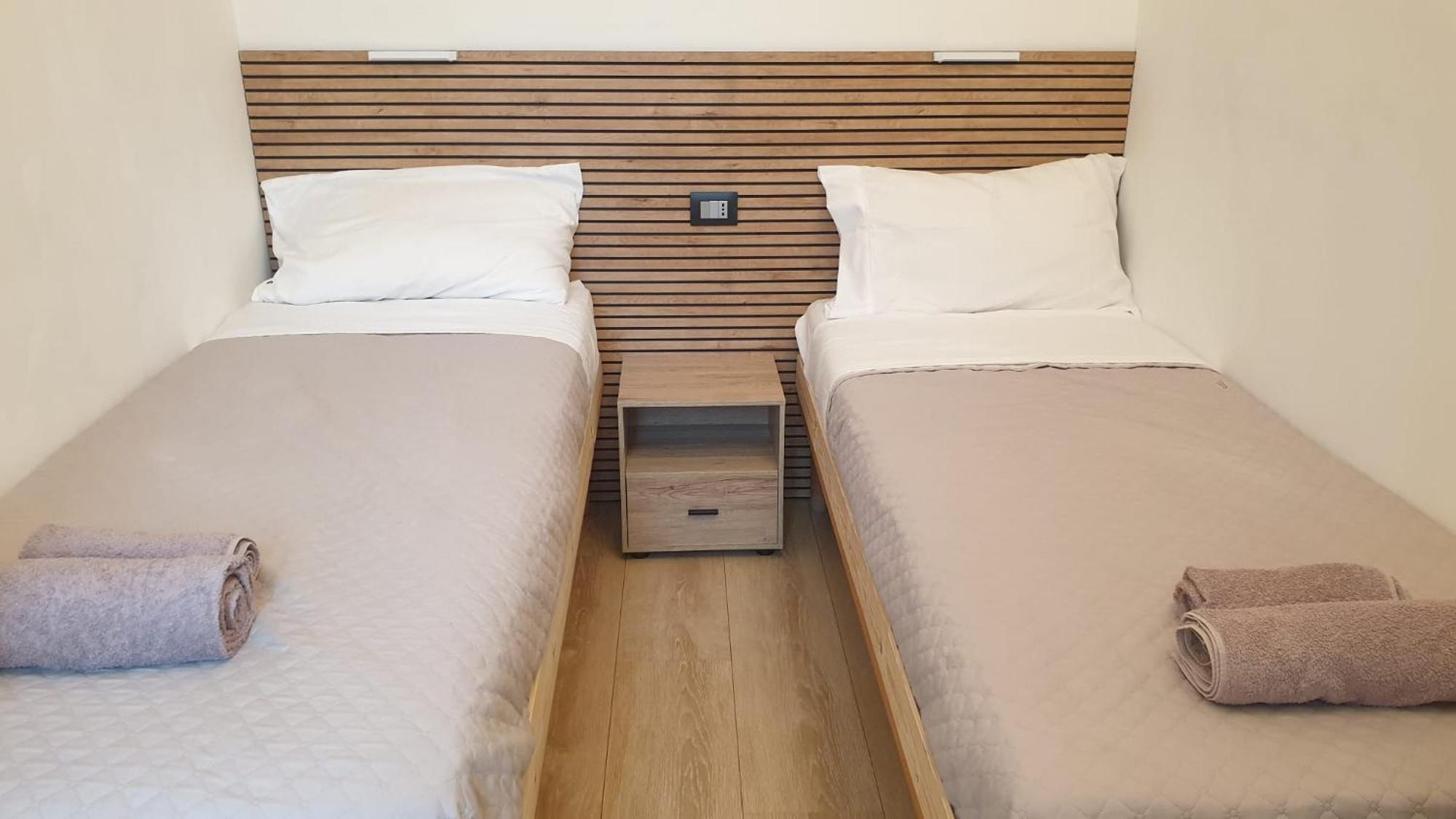 Your Lovely Home, Porta Venezia-1 Queen Bed, 3 Single Beds, 1 Sofa Bed- 밀라노 외부 사진